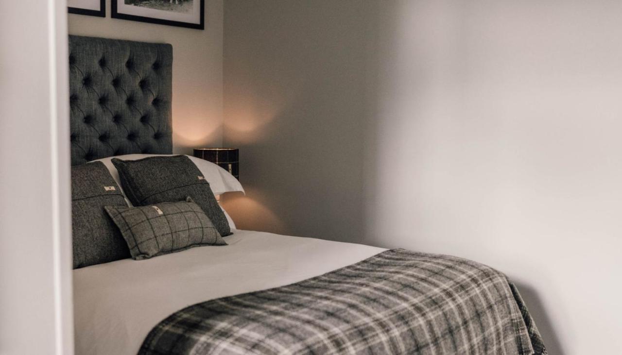 The Kirkwall Hotel Esterno foto