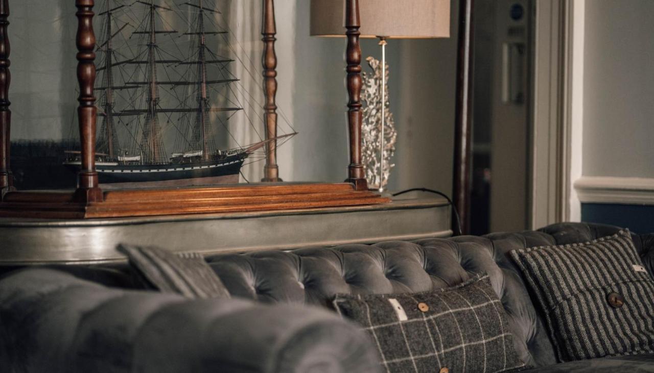 The Kirkwall Hotel Esterno foto